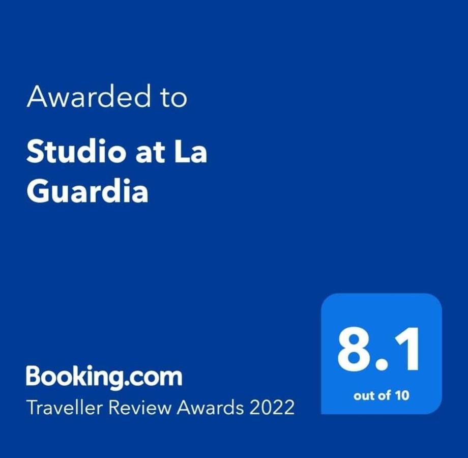Studio At La Guardia سيبو المظهر الخارجي الصورة
