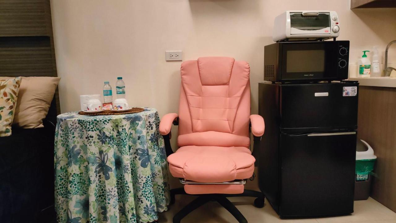 Studio At La Guardia سيبو المظهر الخارجي الصورة